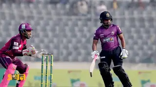 এক ম্যাচেও জয়ের দেখা পায়নি মাশরাফীর দল